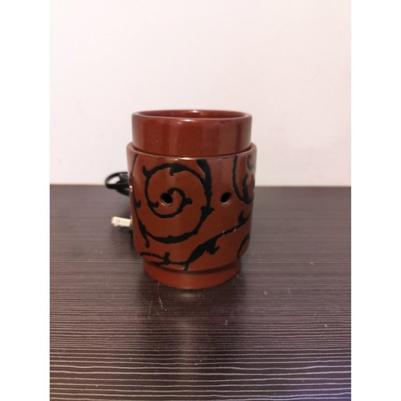 Scentsy wax warmer table light terracotta color black vine/arabesque pattern - Picture 1 of 6